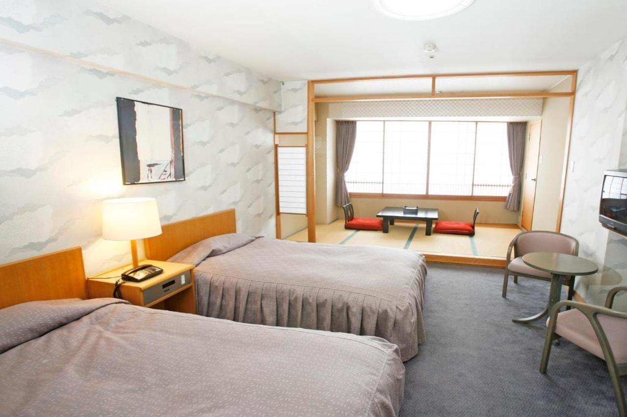 Hotel Ravie Kawaryo Ito  Buitenkant foto