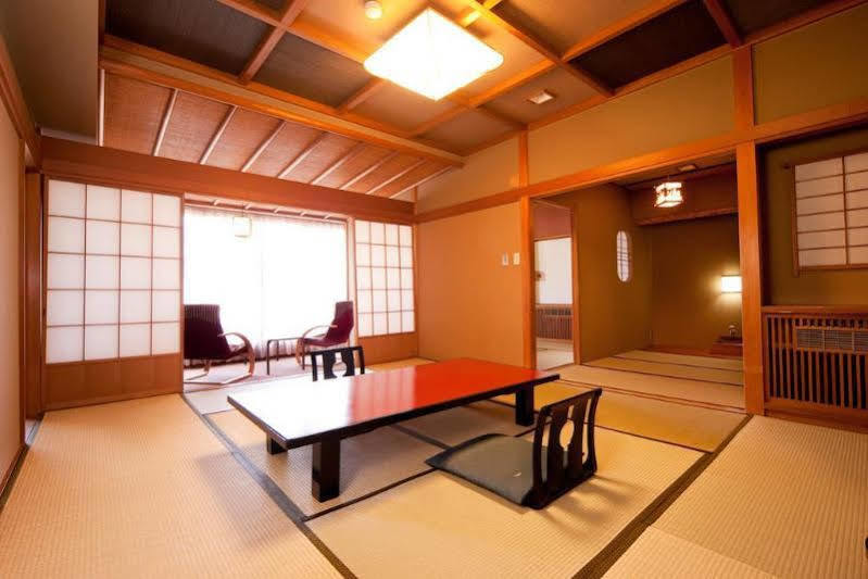 Hotel Ravie Kawaryo Ito  Buitenkant foto